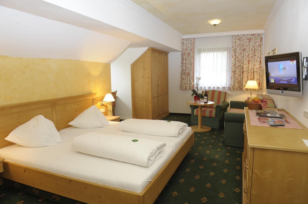 Hotel Stegmuehlhof Маутерндорф Екстериор снимка