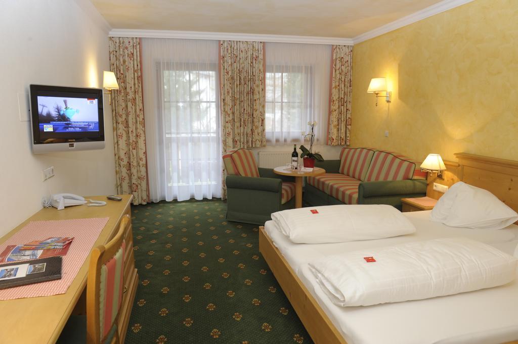 Hotel Stegmuehlhof Маутерндорф Екстериор снимка